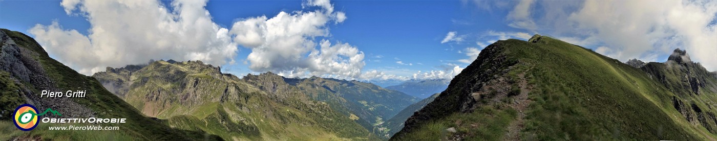 23 Salendo al Monte di Sopra (2269 m) .jpg